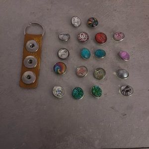18 snaps and a keychain